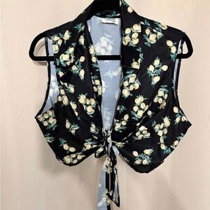 Unique Vintage Plus Size Black & Lemon Print Marsha Crop Top - 3X/20